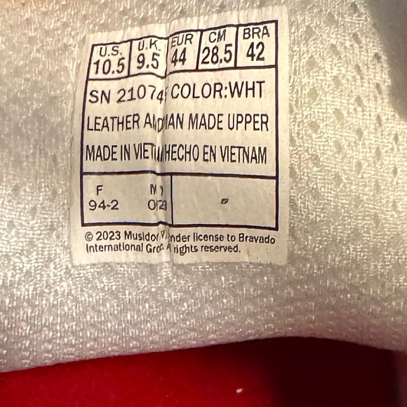 Skechers White Sneakers with Classic Design and Iconic Rolling Stones Logo 10.5 - Picture 7 of 10